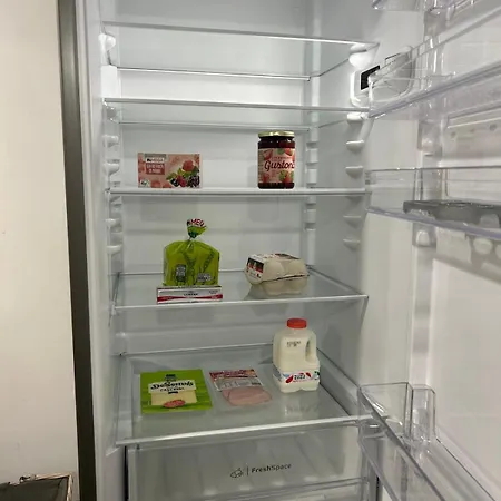 アパート Universitate-elegant-champagne Gift- Self Check-in And Out ブカレスト