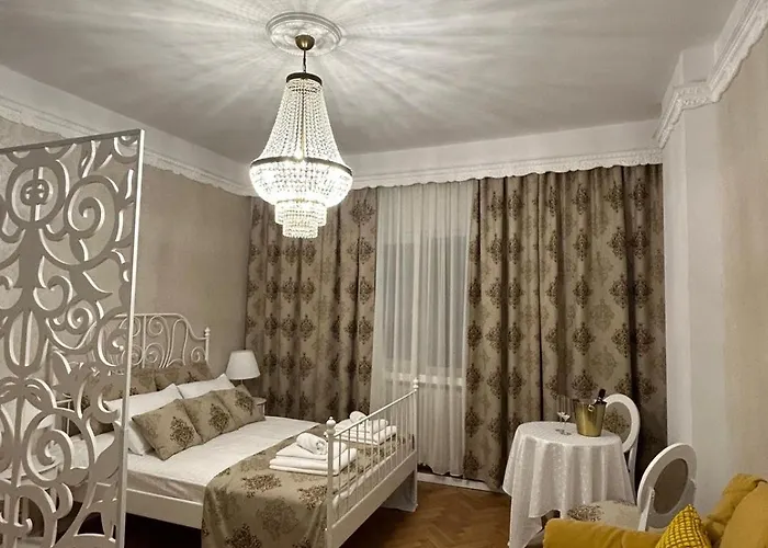 Universitate-elegant-champagne Gift- Self Check-in -therme Package On Request Bucarest