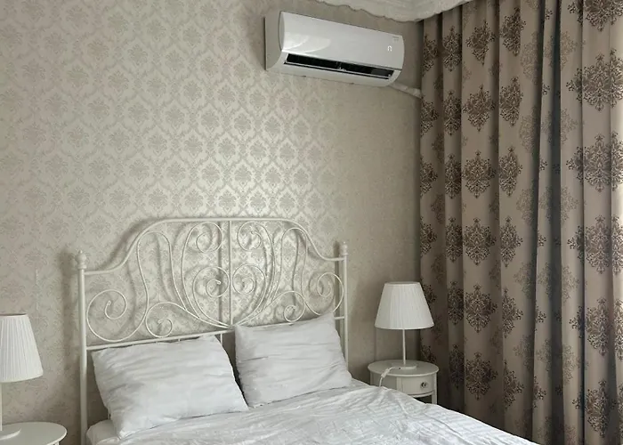 Universitate-elegant-champagne Gift- Self Check-in And Out Апартаменти